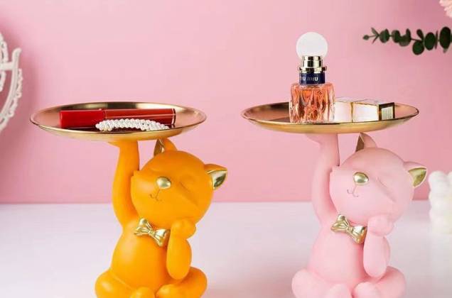 ตุ๊กตาน้องแมวถือถาด งานเรซิ่นนำเข้า