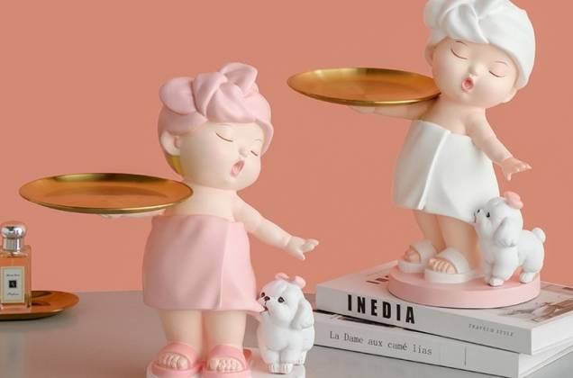 ตุ๊กตาสาวน้อยอาบน้ำถือถาด งานเรซิ่นนำเข้า